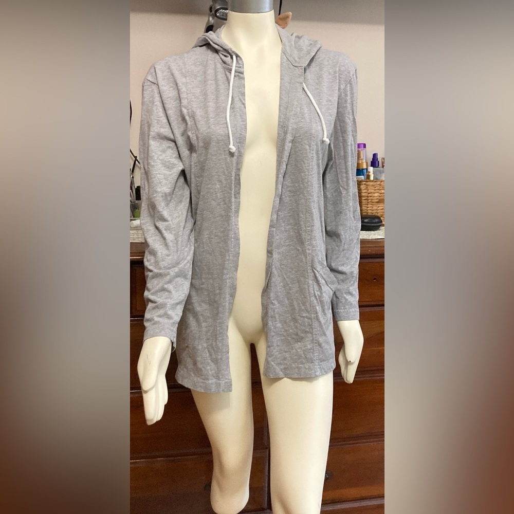 Aeri light weight cover up/jacket size large